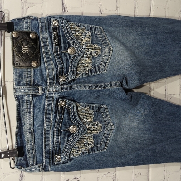 Miss Me Boot Cut Low-rise Jeans - Picture 6 of 6
